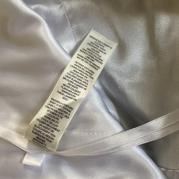 NWT WHBM Black and White Modern Floral Dress - Picture 6 of 9